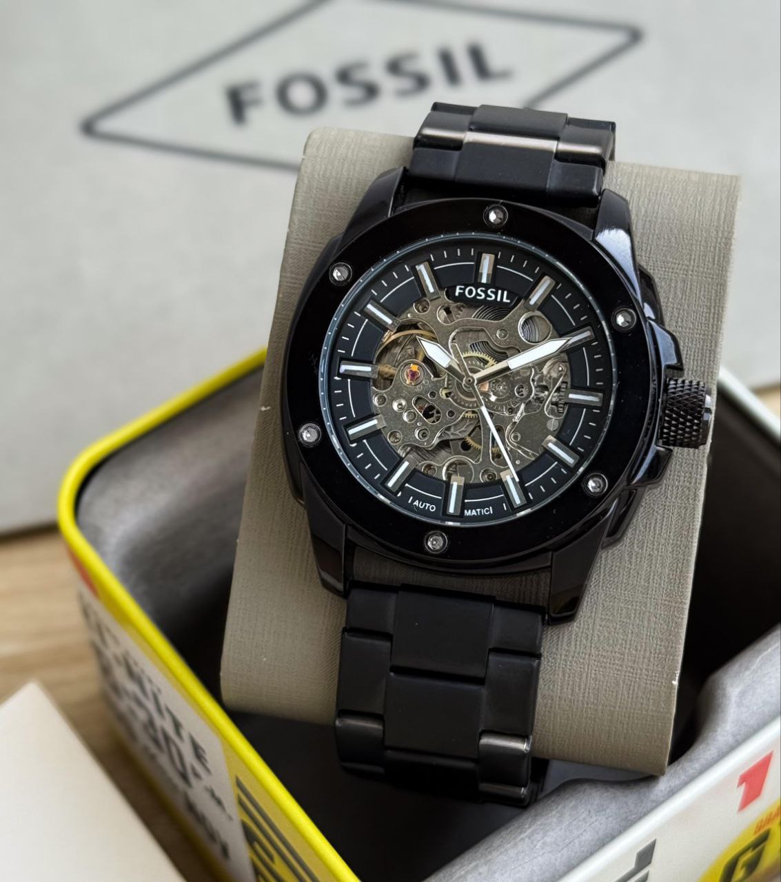 Daring and complex inside and out, our new motion-powered automatic Modern Machine makes an unforgettable impression on your outfit