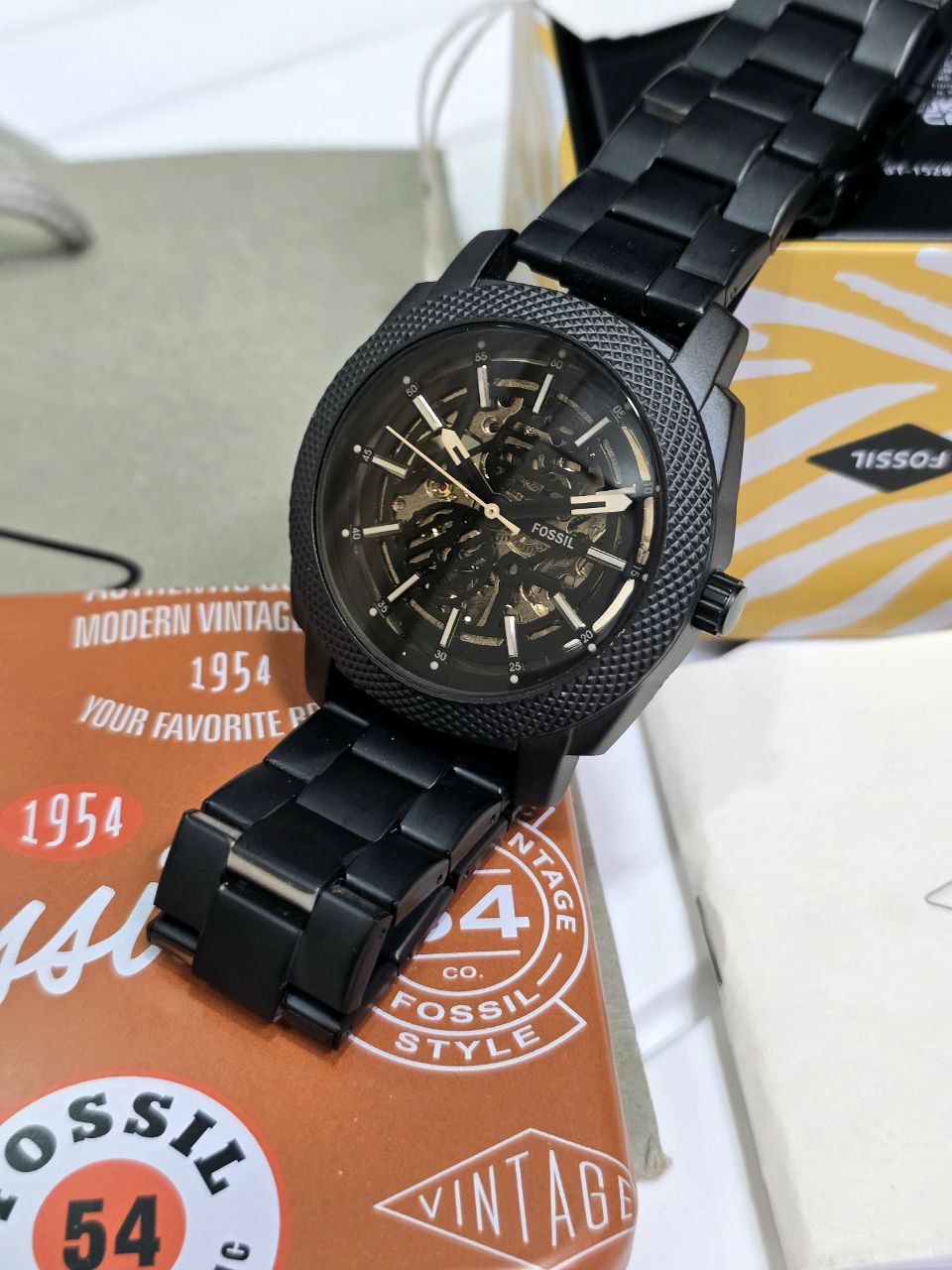 Daring and complex inside and out, our new motion-powered automatic Modern Machine makes an unforgettable impression on your outfit