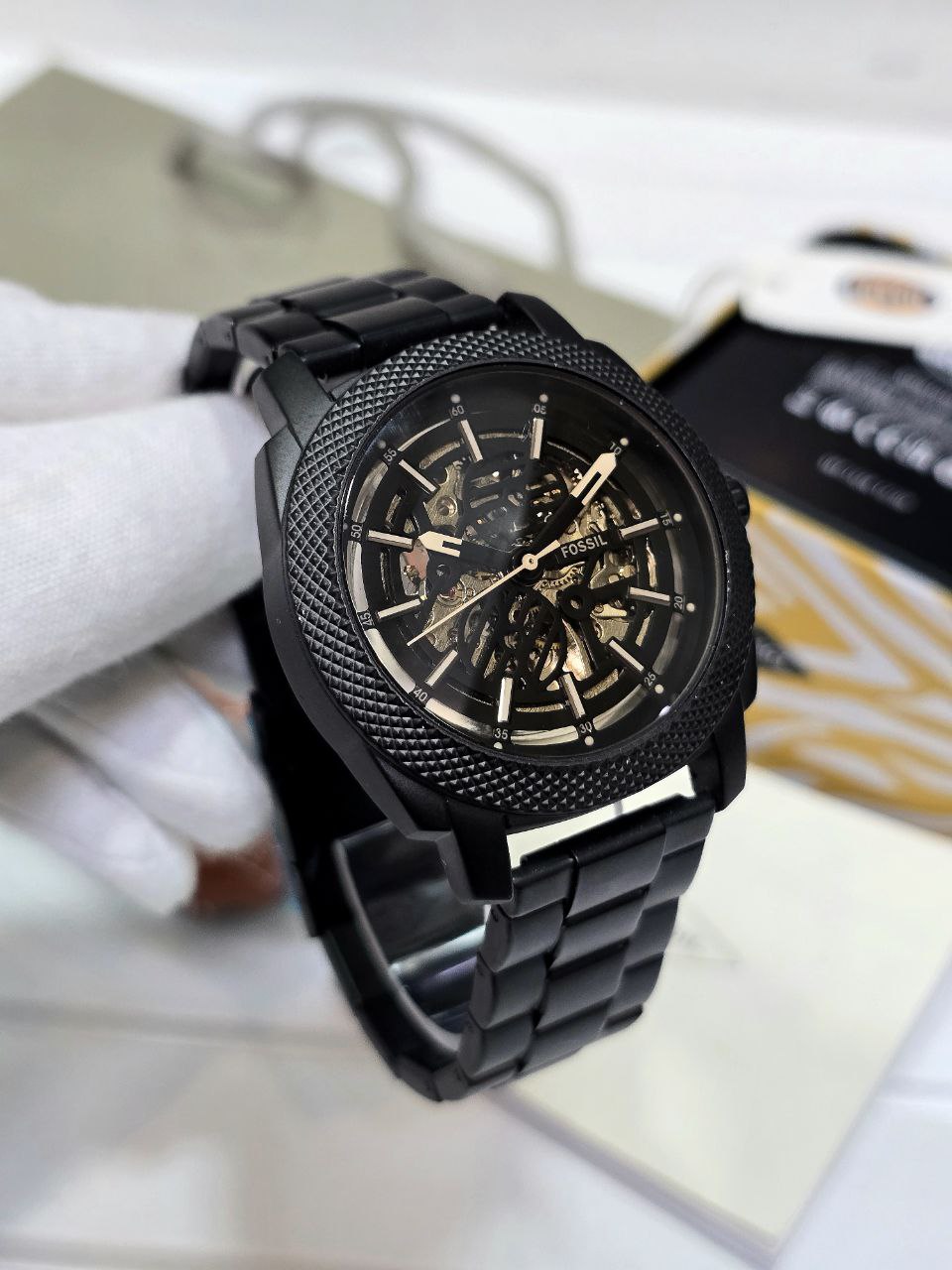 Daring and complex inside and out, our new motion-powered automatic Modern Machine makes an unforgettable impression on your outfit