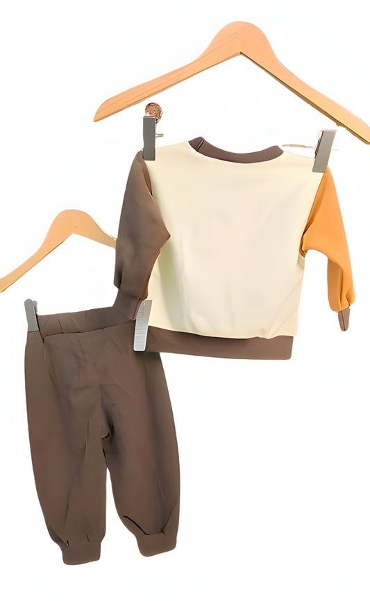Premium Imported Dog Design Sweatshirt & Jogger Set – For 2 to 6 Year Kids Bring playful charm to your child’s winter wardrobe!