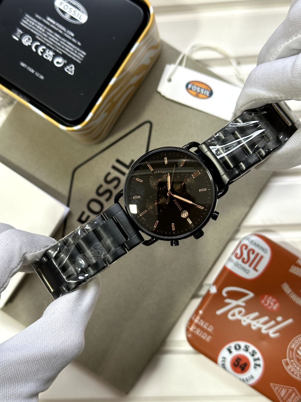 Fossil Commuter White Satin Chronograph Collection